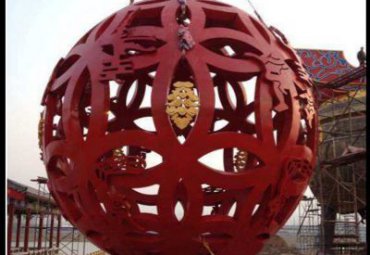 广场不锈钢人物祥云浮雕镂空球雕塑