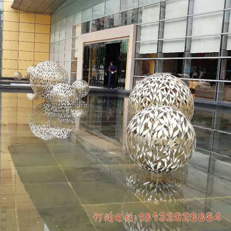 城市不锈钢树叶镂空球雕塑