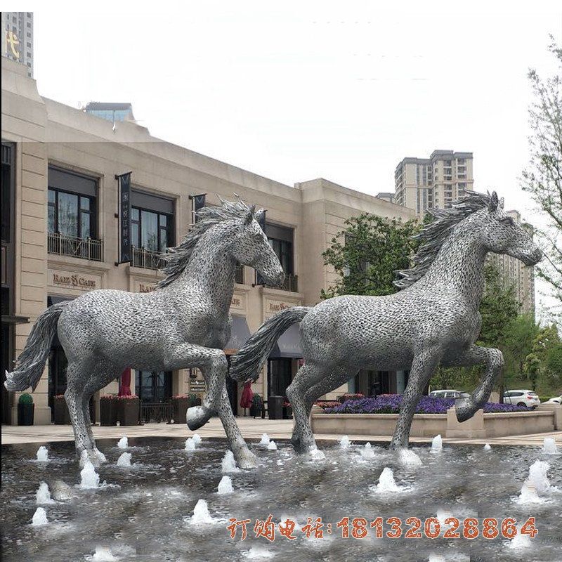 水景不锈钢镂空马雕塑