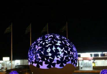 广场不锈钢灯光镂空球雕塑