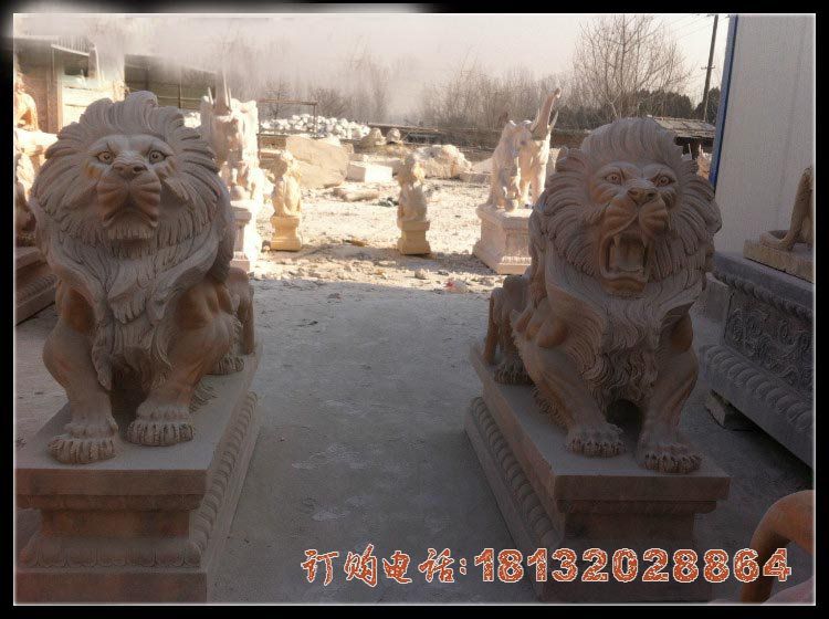 晚霞红门口欧式石狮子