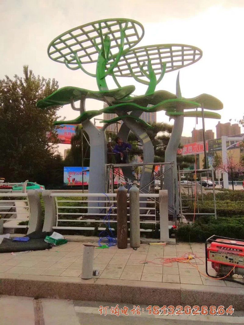 不锈钢镂空树枝雕塑 (2)