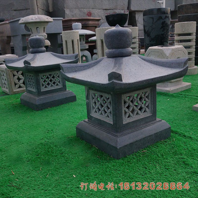 草坪仿古镂空石灯雕塑