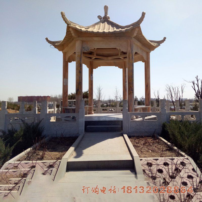 晚霞红六角石凉亭