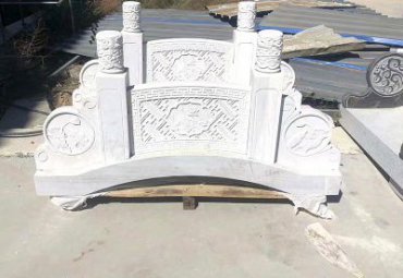 福建某别墅汉白玉小桥石雕案例