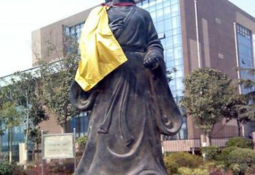 河南某景区神话人物嫘祖铜雕案例