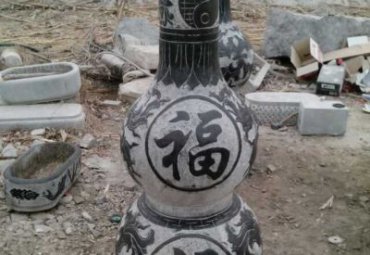 山东某小区青石仿古葫芦石雕案例