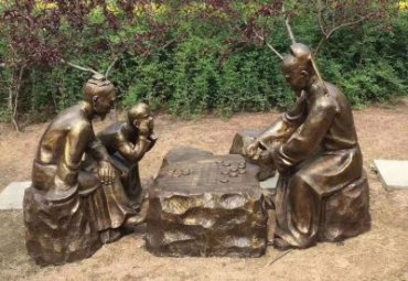 贵州某公园下棋人物铜雕案例