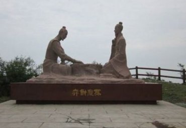 湖北某景区孙膑庞涓人物石雕案例