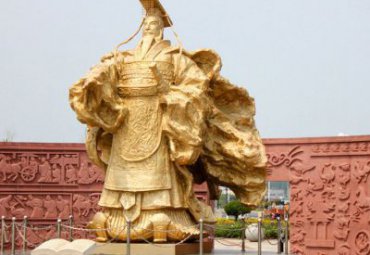 陕西某景区古代名人秦始皇铜雕案例