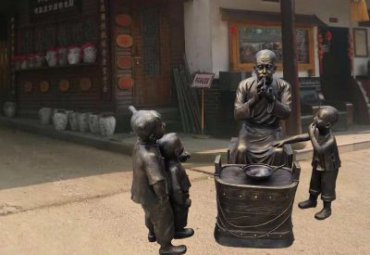 甘肃某景区吹糖人人物铜雕项目