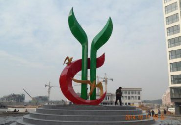秦皇岛某小区不锈钢抽象希望雕塑案例