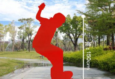 湖北某公园不锈钢滑板人物雕塑项目