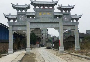 河南某村口三门七楼牌坊石雕案例